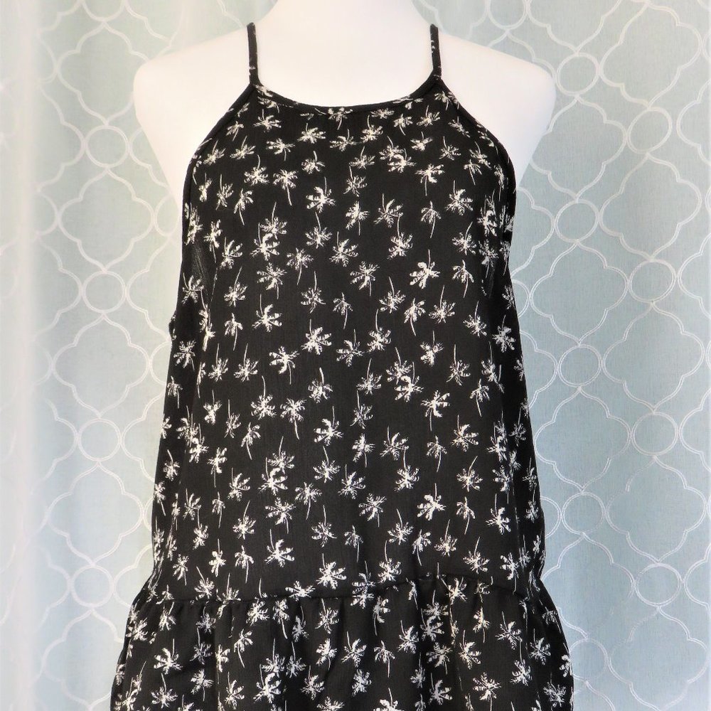 Black and White Camisole Top with Palm Tree Motif ..........726